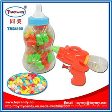 Juguete plástico del juguete del arma de agua de la botella con el caramelo